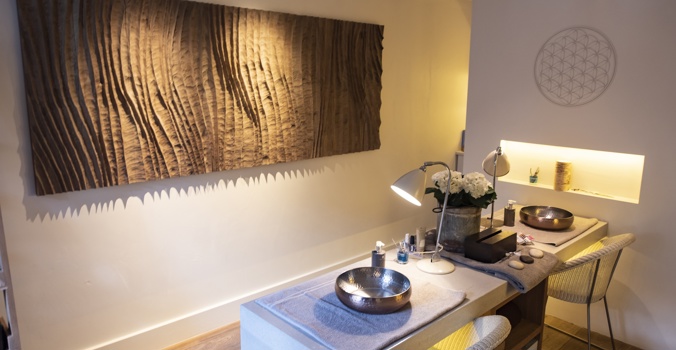 The Swan at Lavenham Hotel & Spa - Weavers' House Spa, Nail Bar Station