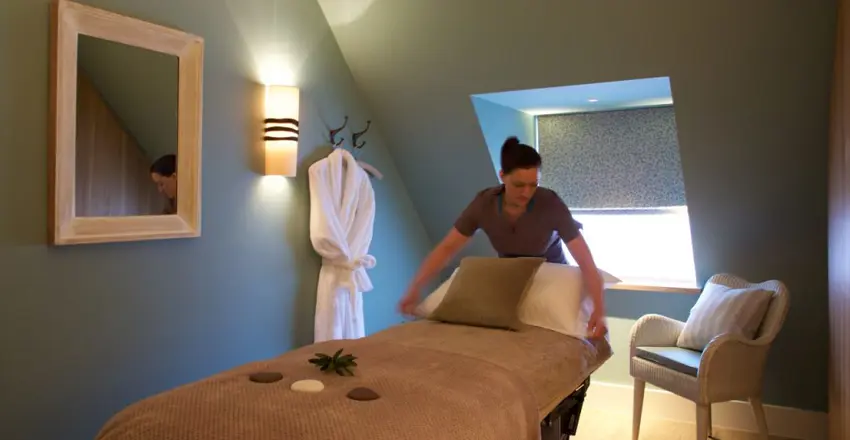 Weavers' House Spa, treatment room (1)