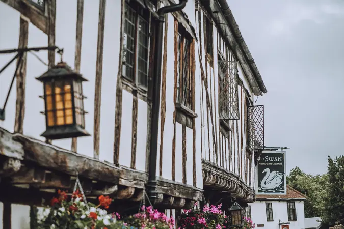 Outside of The Swan - Lottie Photography