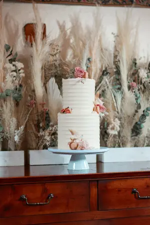 Wedding cake - Steve Harrowing Photography