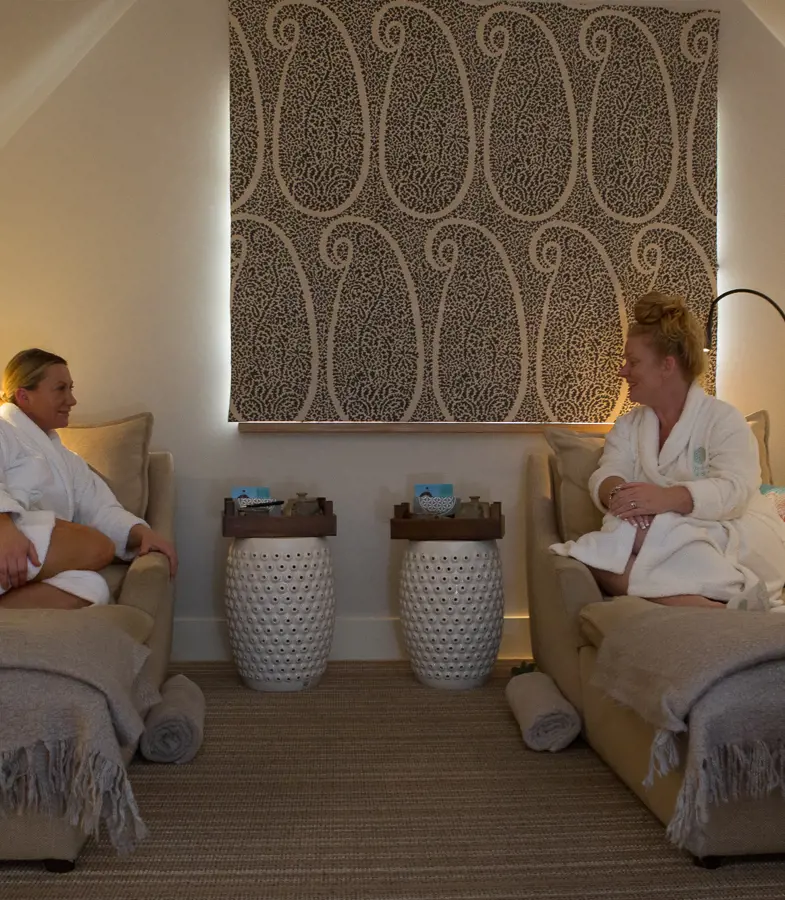 Friends in Weavers' House Spa Treatment Lounge