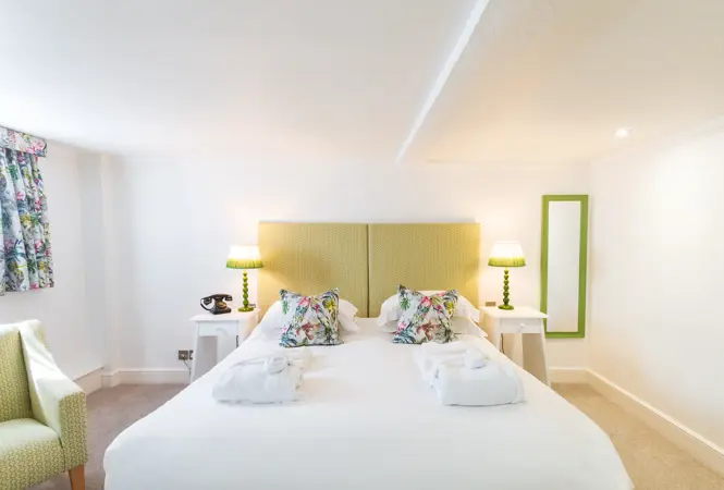 Bed front facing