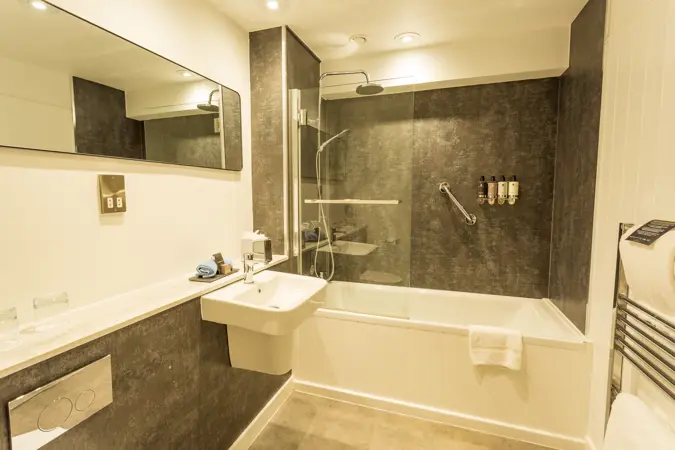 Tattingstone room bathroom