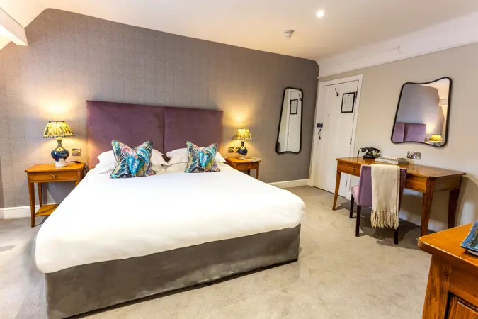 Kettlebaston room